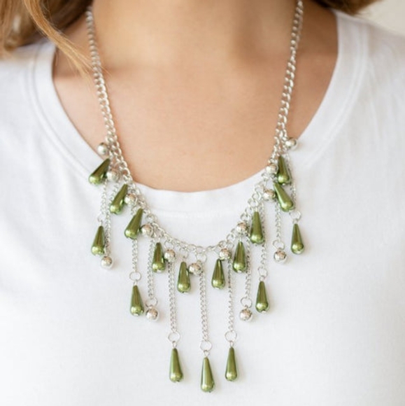Paparazzi Necklace - Fleur De Fringe 💚 Green - Picture 1 of 4